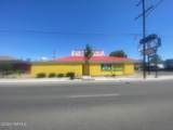 1203 1st St - Photo 2