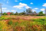 1506 Beech St - Photo 2