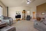 131 Latigo Ln - Photo 18