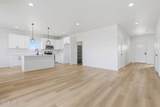 405 Hogan St - Photo 14