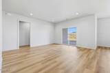 405 Hogan St - Photo 6
