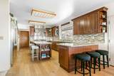 1011 42nd Pl - Photo 9