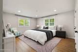 7905 Englewood Ave - Photo 24