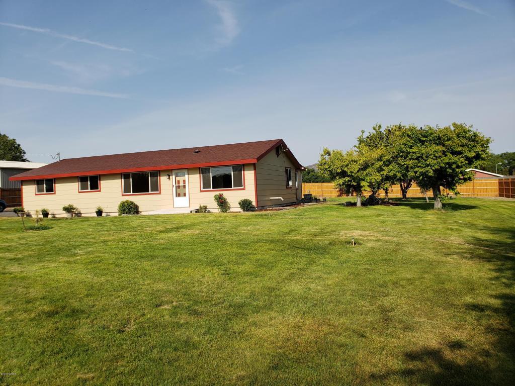 71 Sinclair Ln - Photo 1