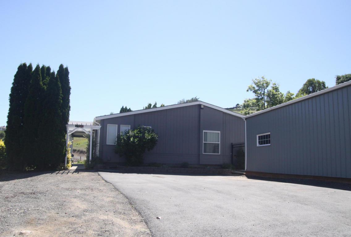 5900 Cowiche Canyon Rd - Photo 1