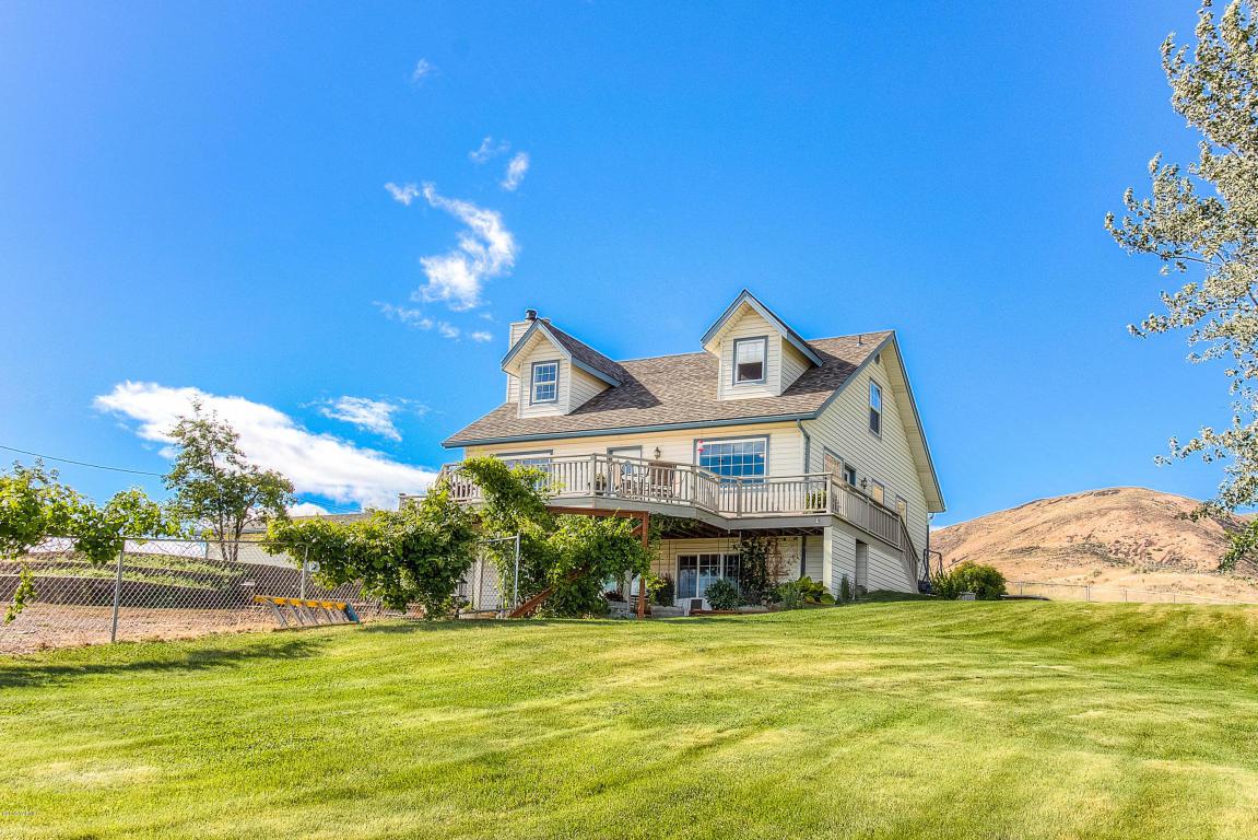 1551 Elk Ridge Ln - Photo 1