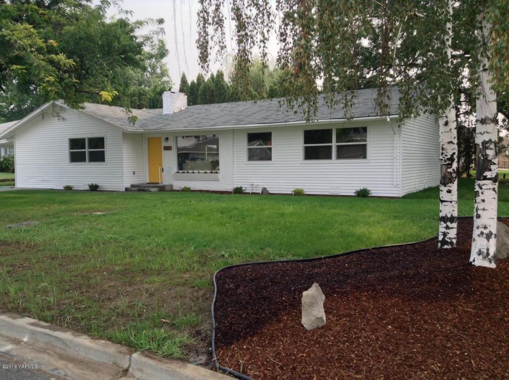 1211 33rd Ave - Photo 1