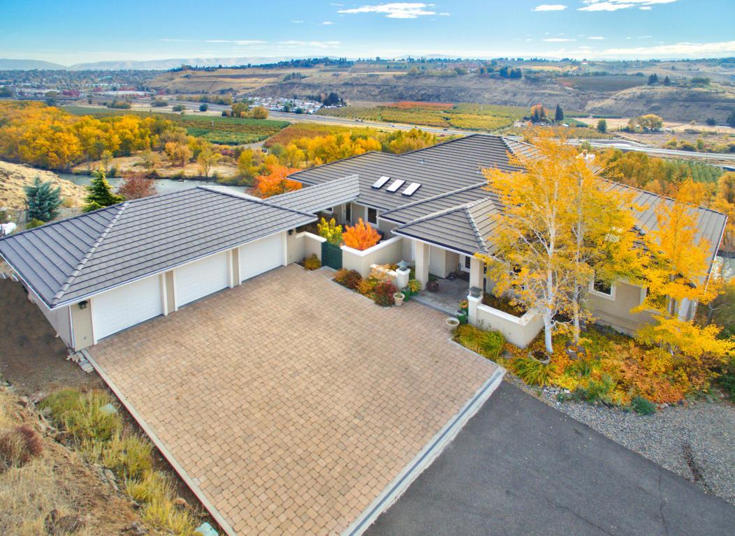 400 Hawks Point Dr - Photo 1