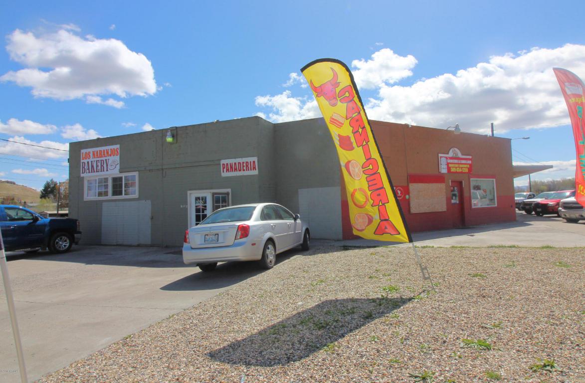 302 Main St - Photo 1