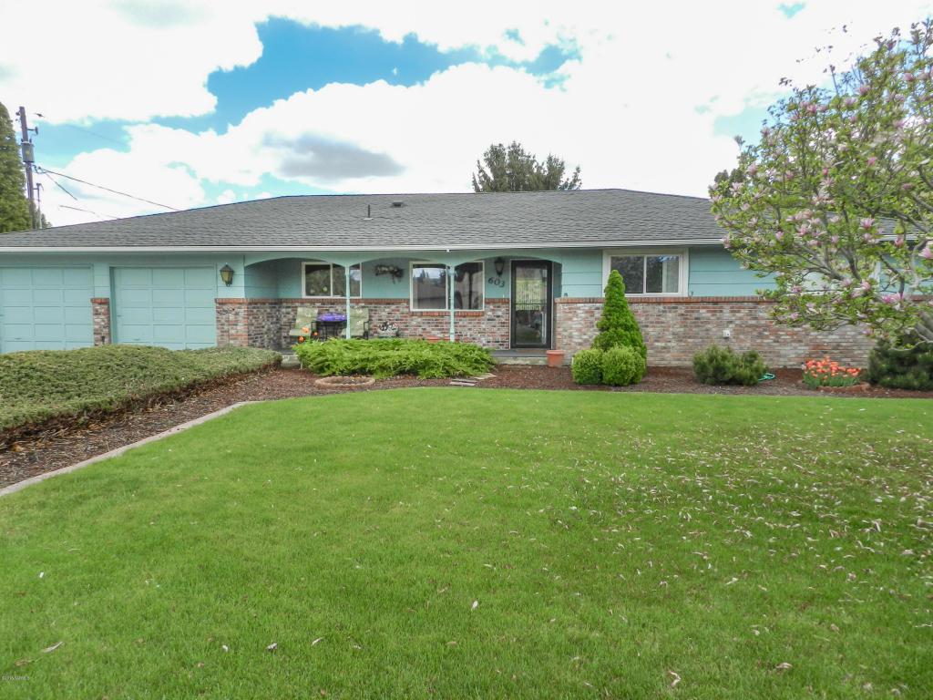 603 60th Ave - Photo 1