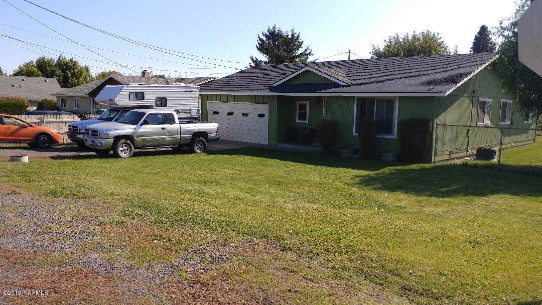 1207 Tieton Ave - Photo 1