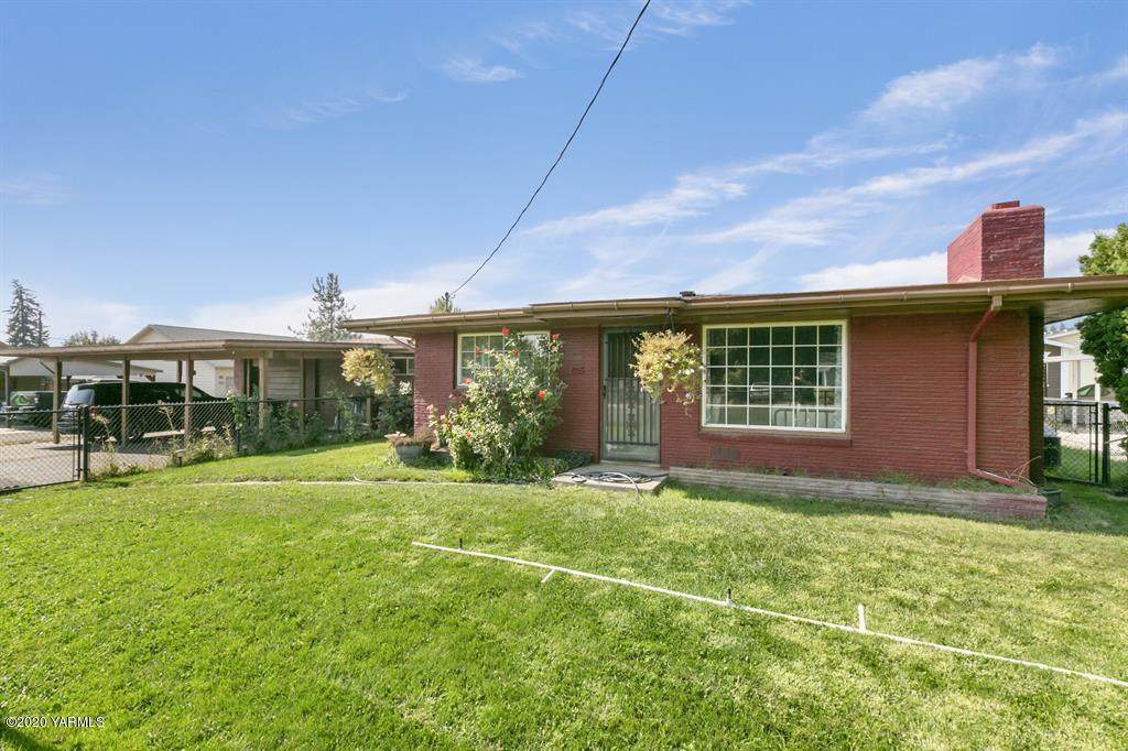 808 72nd Ave - Photo 1