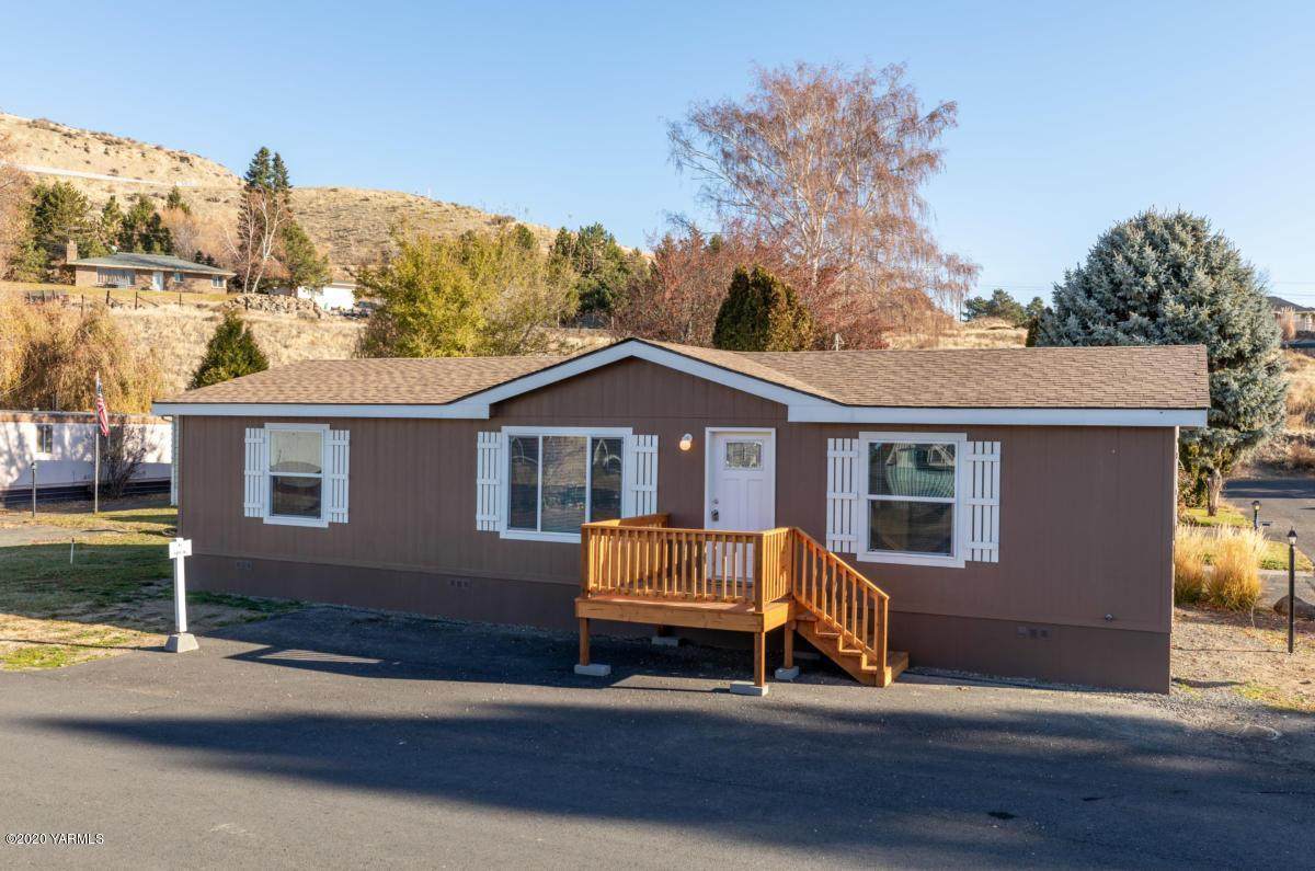 2205 Butterfield Rd - Photo 1