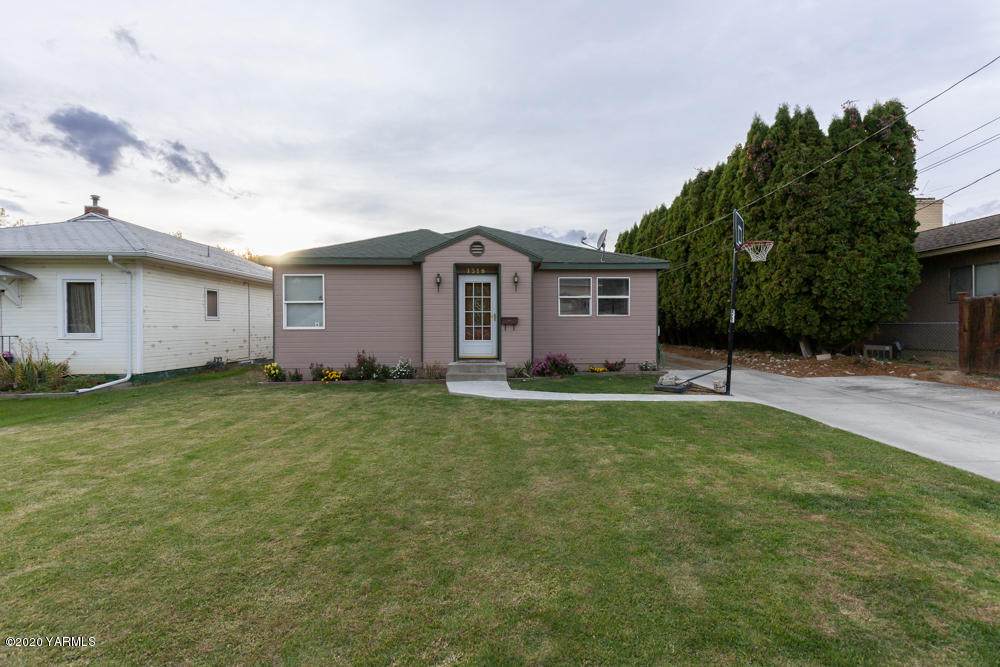 1316 18 Ave - Photo 1