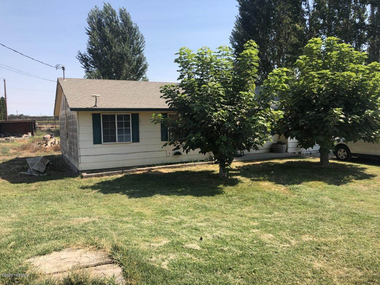 796 Allen Rd - Photo 1
