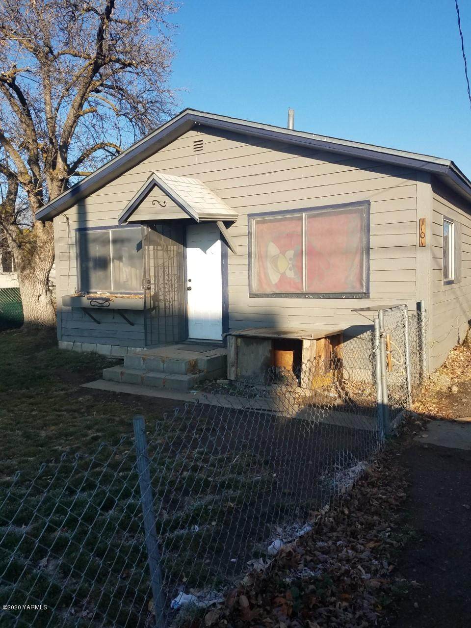 1101 Pacific Ave - Photo 1