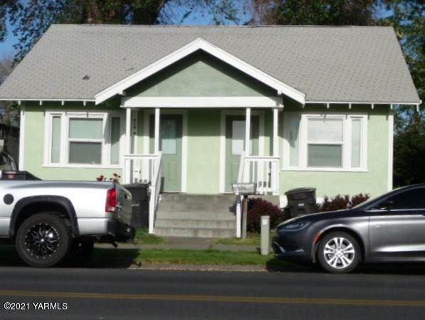 210 Pierce Ave - Photo 1