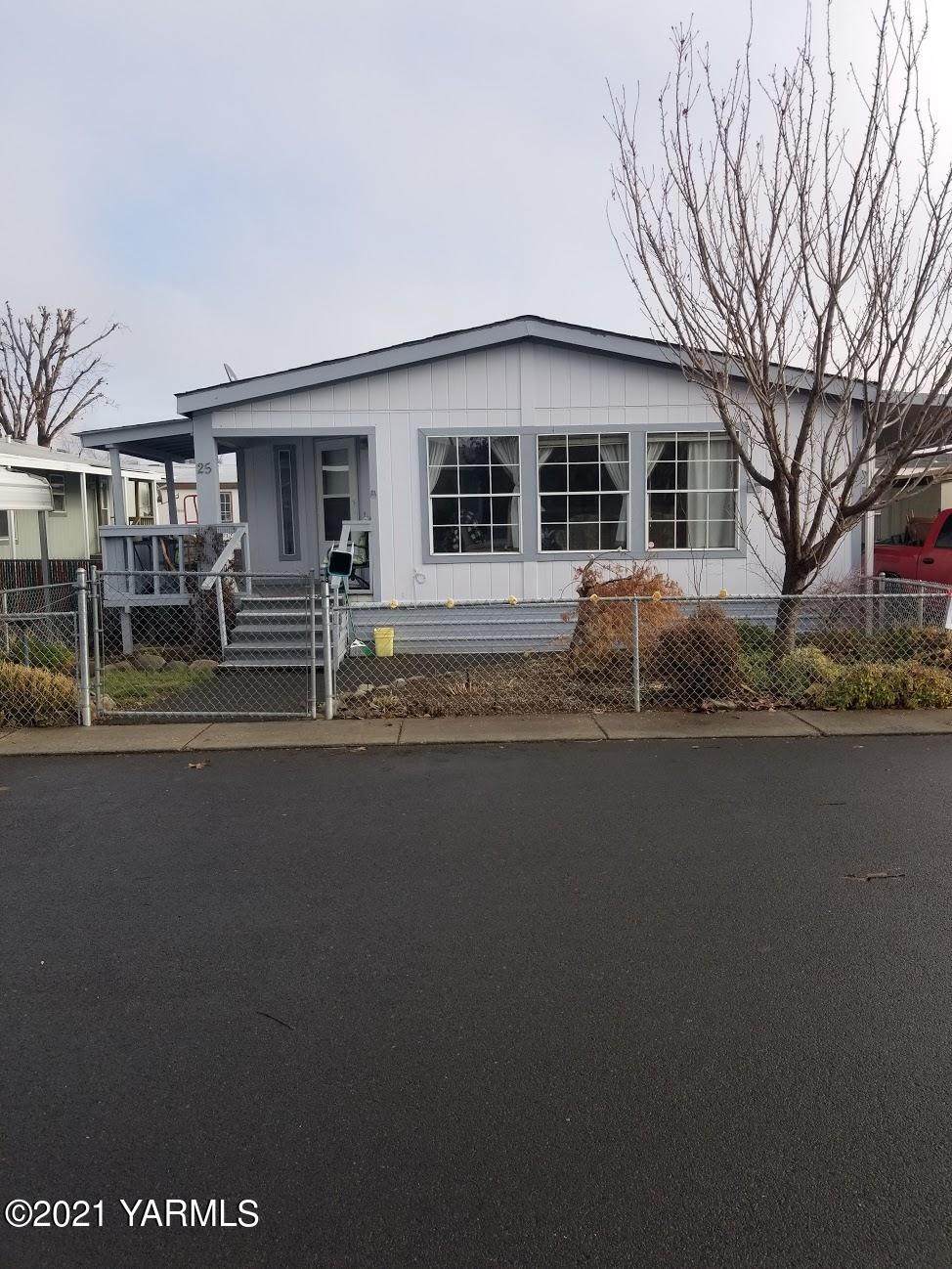 105 Washington Ave - Photo 1
