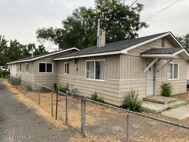 2511 Willow St - Photo 1