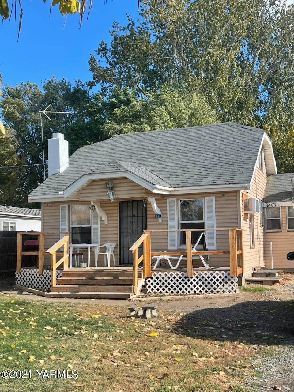 361 Yakima St - Photo 1