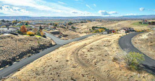 NNA Viewmont Dr - Photo 1