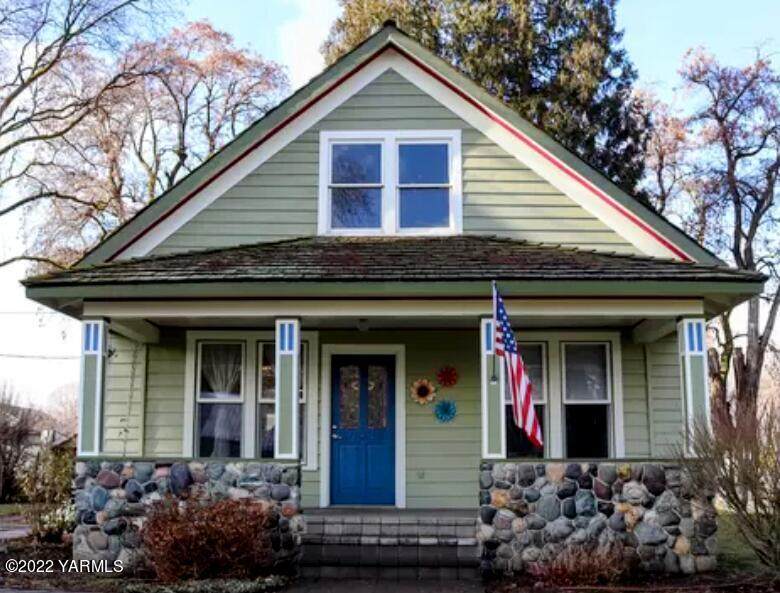 2704 85th Ave - Photo 1
