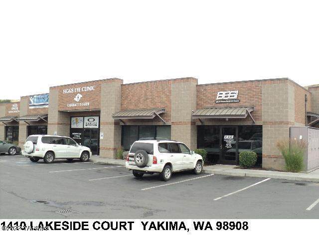1410 Lakeside Ct - Photo 1