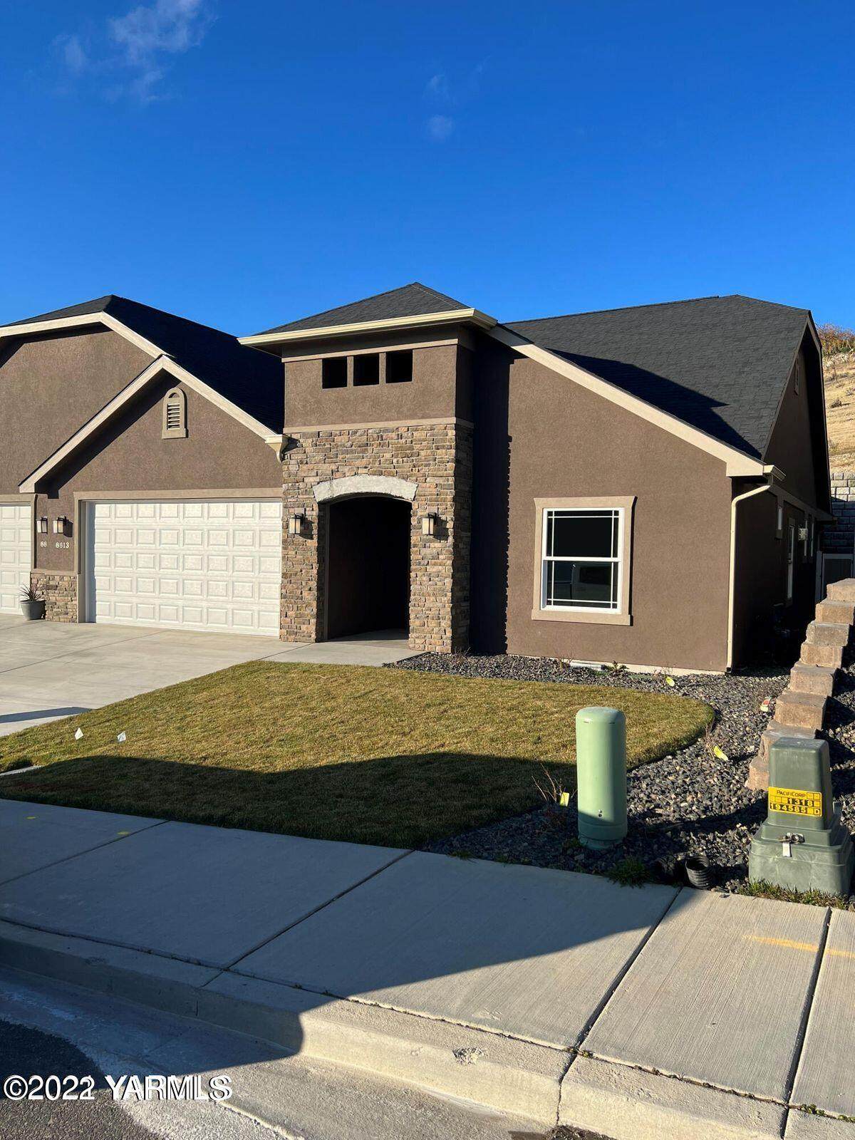 8807 Kail Dr - Photo 1