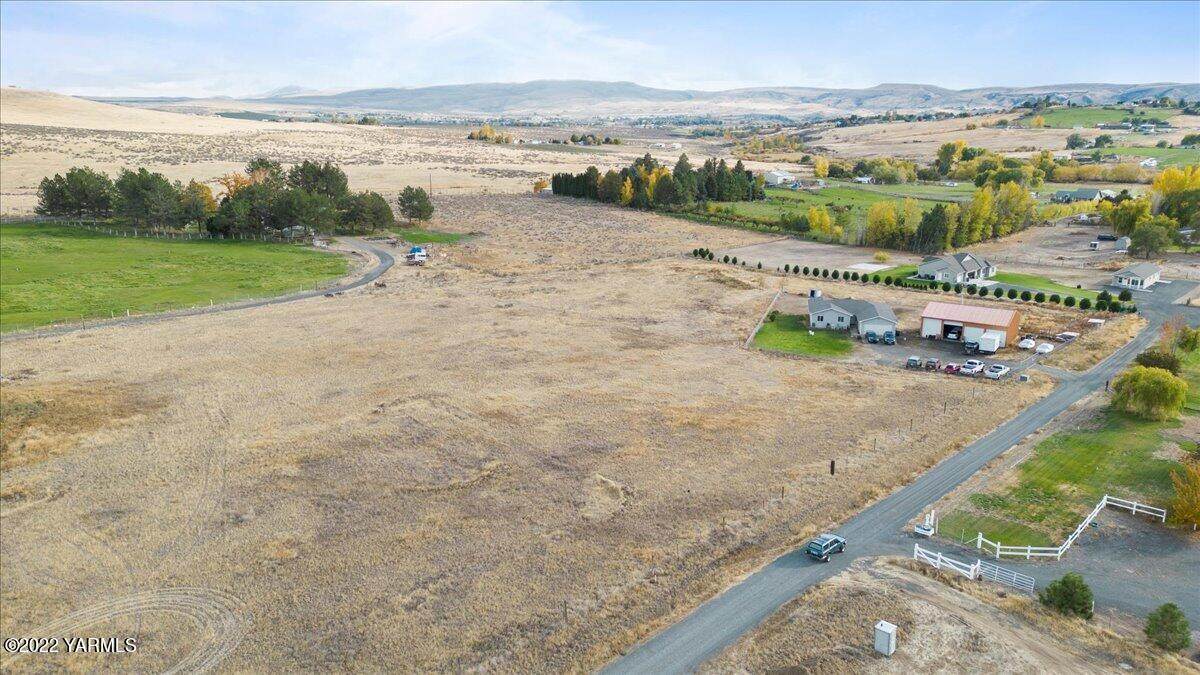 354 Buffalo Rd - Photo 1