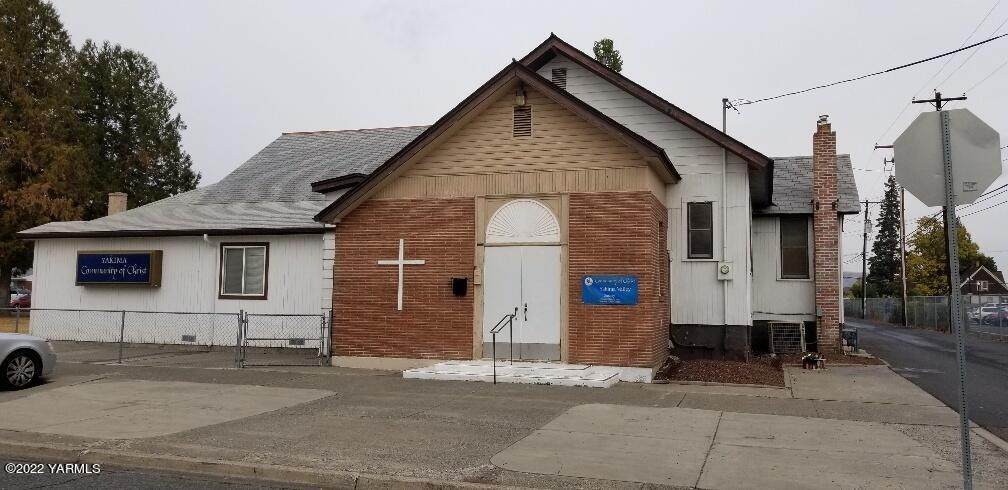 707 Spruce Ave - Photo 1