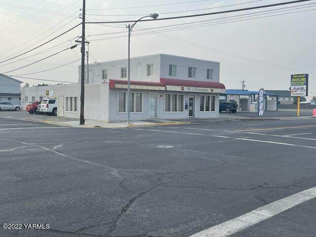 903 3rd Ave - Photo 1