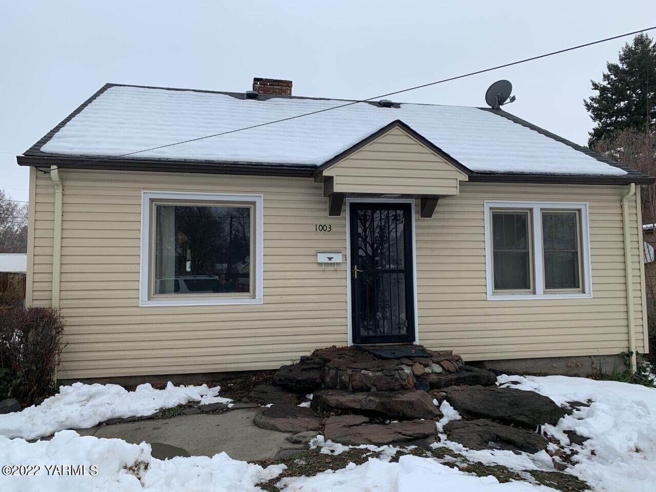 1003 25th Ave - Photo 1