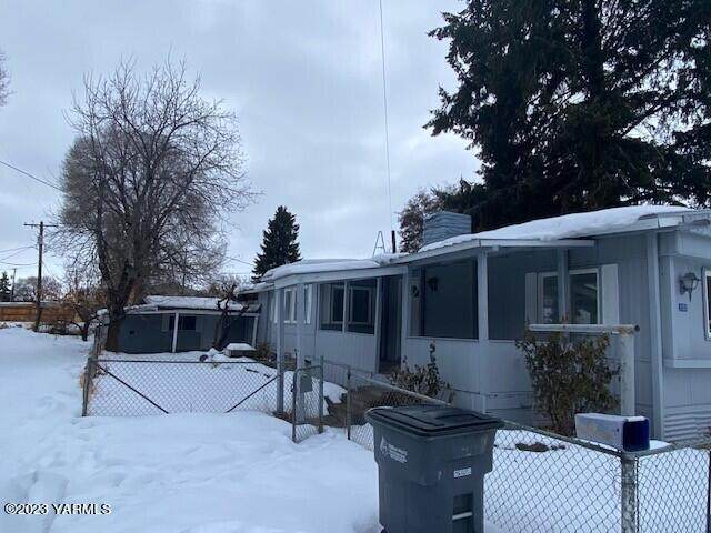 1103 Burns Ave - Photo 1