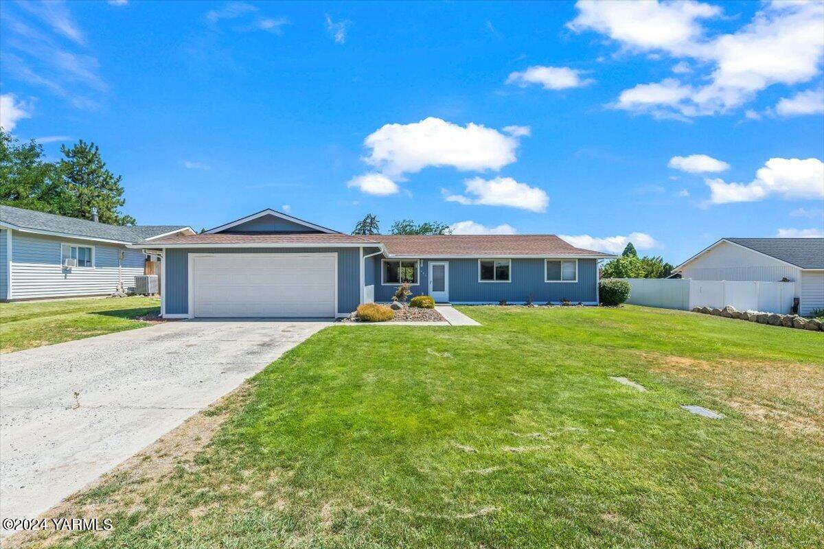 205 76th Ave - Photo 1