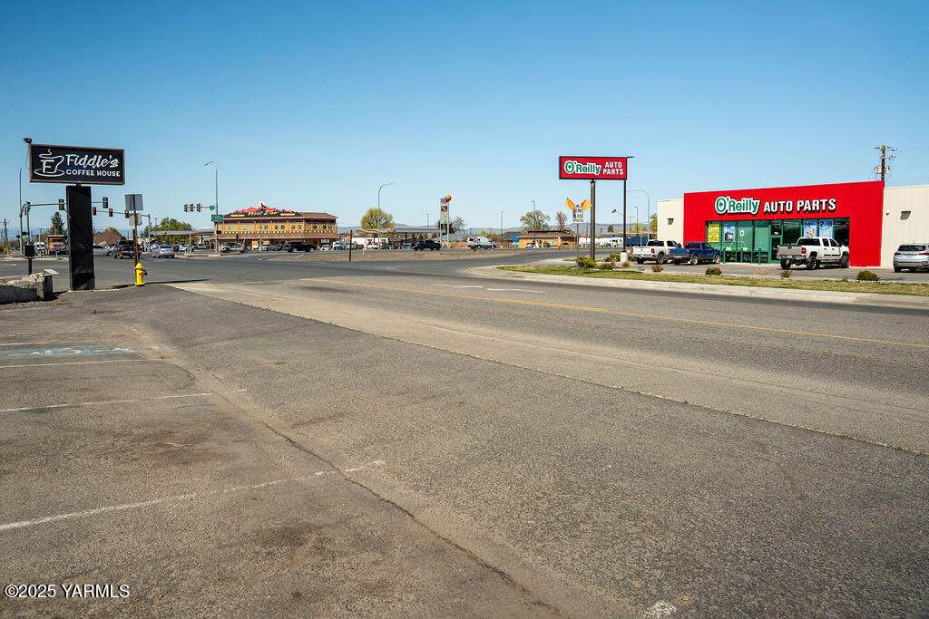 https://bt-photos.global.ssl.fastly.net/yakima/orig_boomver_1_25-1578-2.jpg