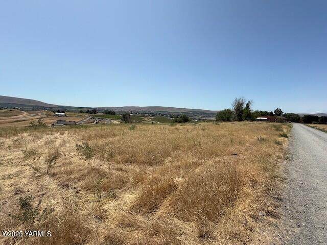 NKA Highpoint Landing Dr - Photo 1