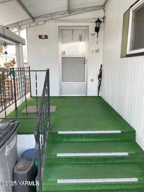 2700 Fruitvale Blvd - Photo 1