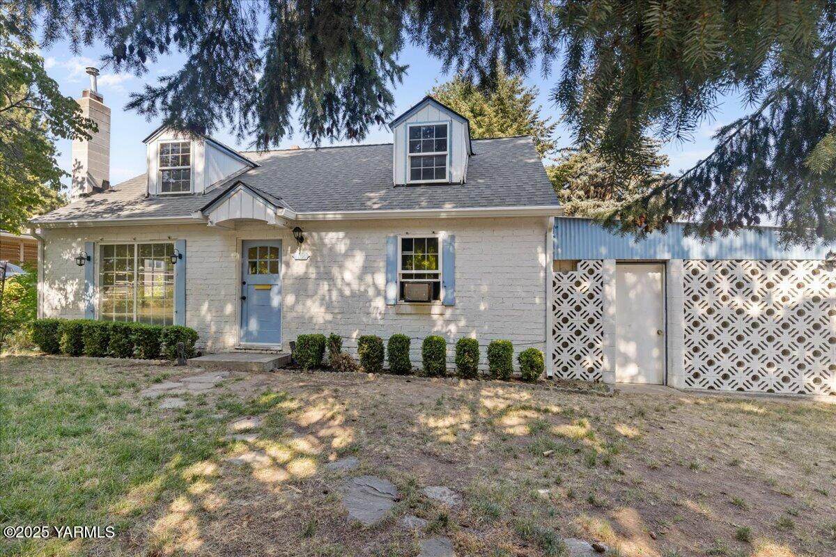 509 32nd Ave - Photo 1