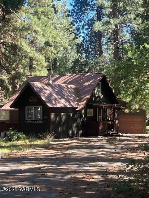 1600 Twin Lakes Rd - Photo 1