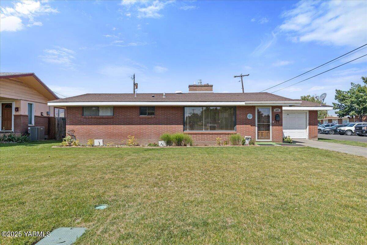 601 Bolin Dr - Photo 1