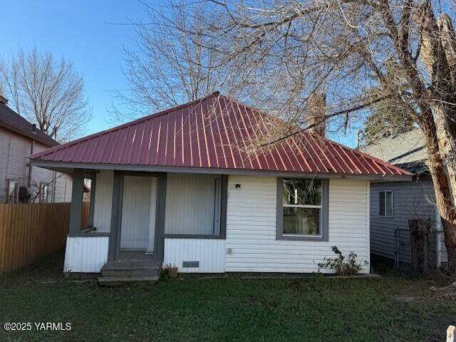 1006 Maple Way - Photo 1