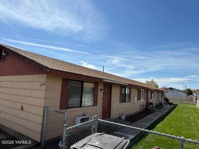 1716 10th Ave - Photo 1
