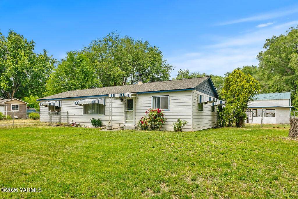 6605 Woolsey Ln - Photo 1