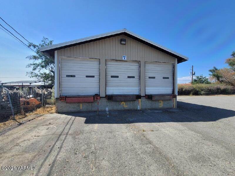 1810 11th St - Photo 1