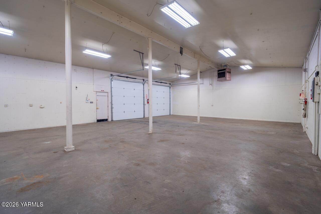 6601 Tieton Dr - Photo 1