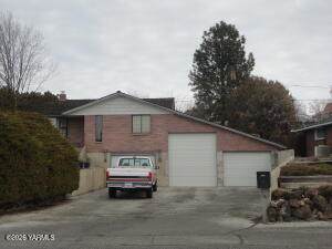 4007 Mountainview Ave - Photo 1