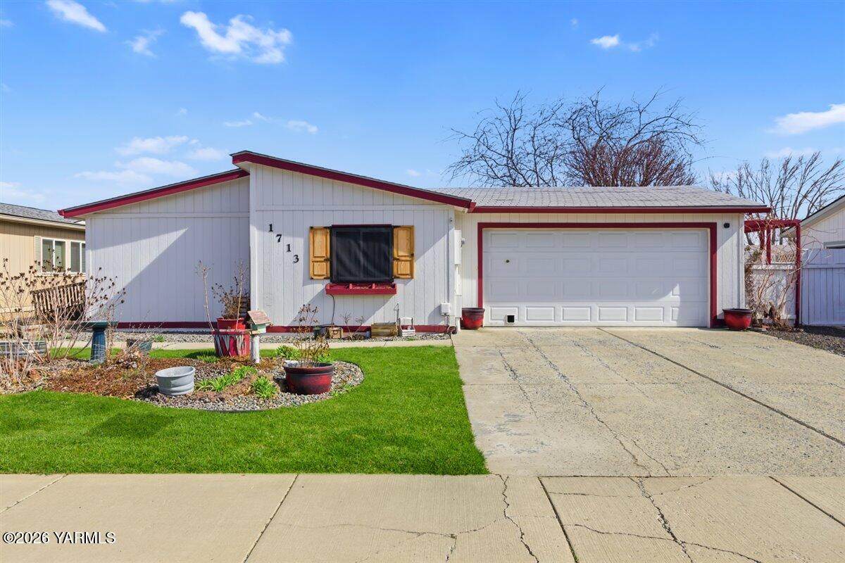 1713 69th Ave - Photo 1