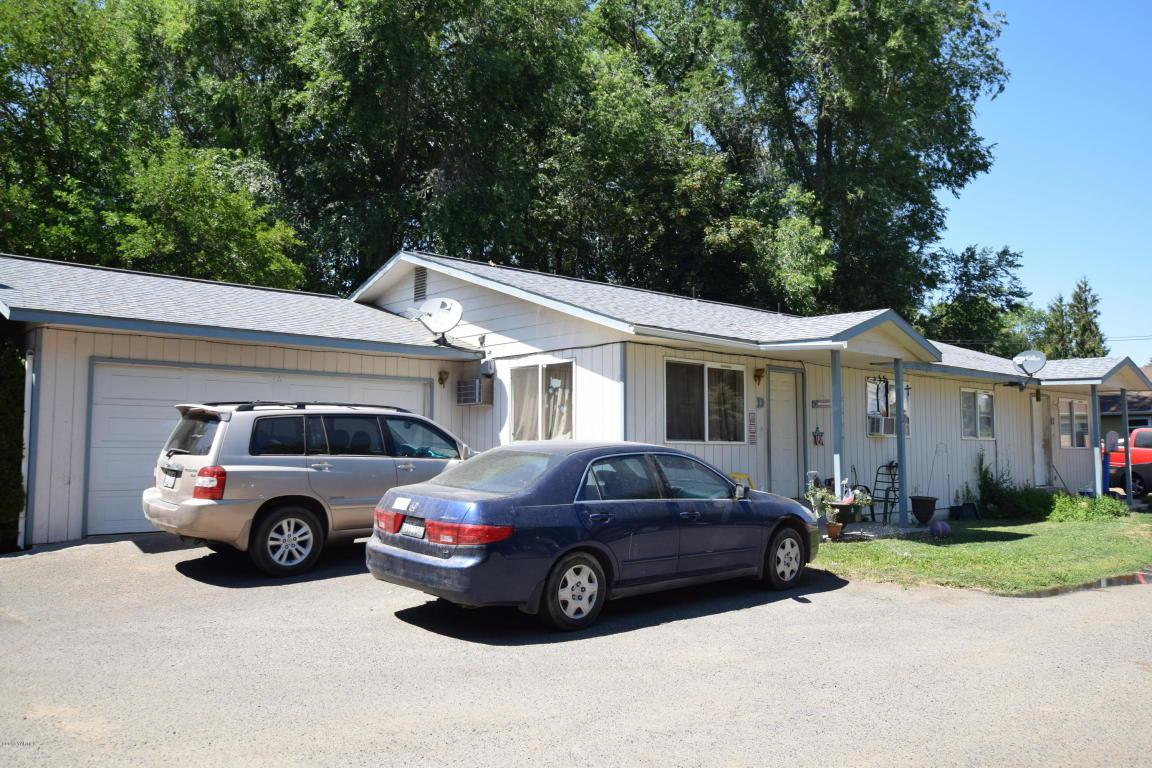 1305 18th Ave - Photo 1