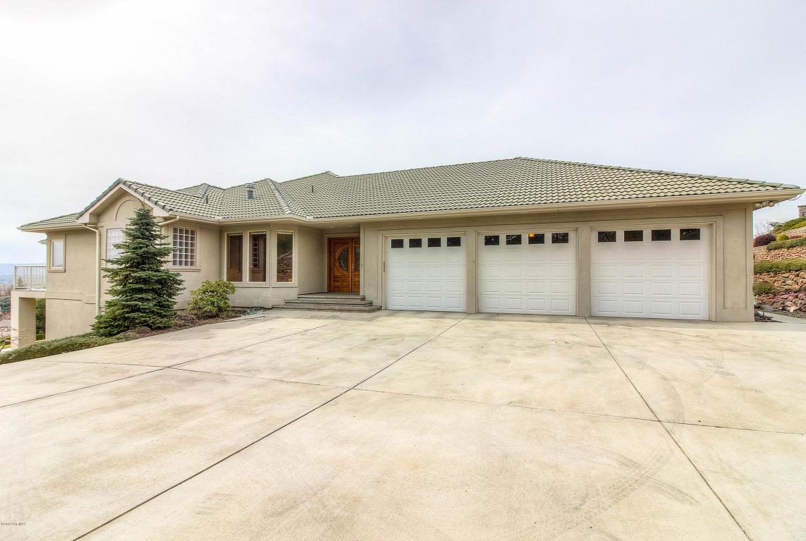 615 65th Ave - Photo 1