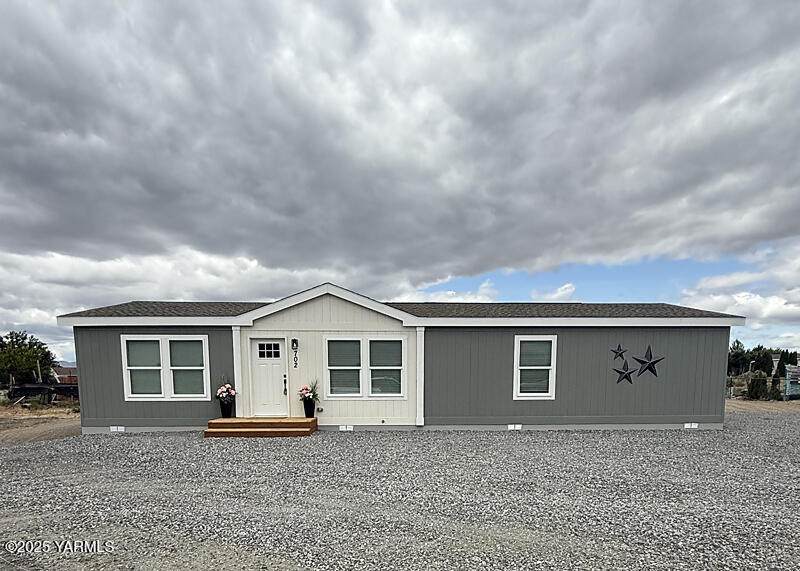 702 Bryce Pl - Photo 1